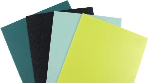 学生课桌椅应该选择密度板还是ABS面板