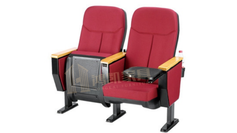 香港六宝典最新版开奖 | 如何清理校用家具中的礼堂椅