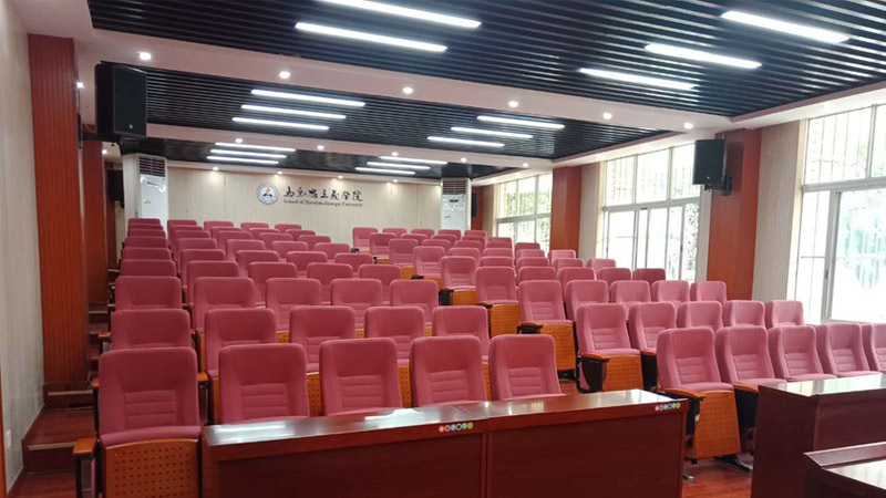 香港六宝典最新版开奖携手钦州十三中学生课桌椅批发案例