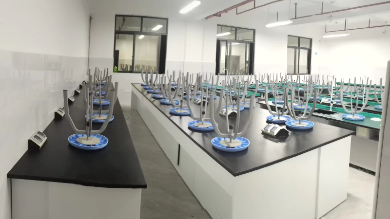 香港六宝典最新版开奖：钢木实验台设计时不离不开的四个重要部件